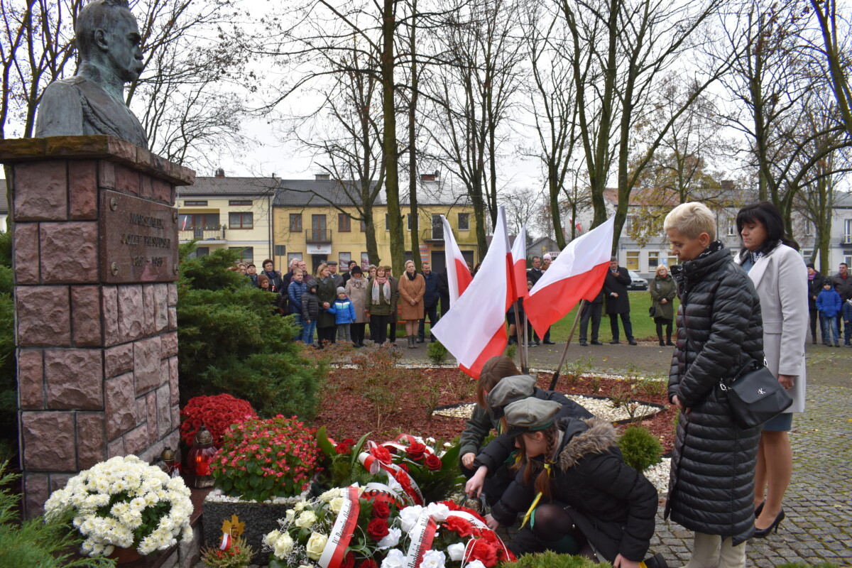 11 listopada w Dobrem zorganizowano obchody 104. Rocznicy Odzyskania Niepodległości przez Polskę.