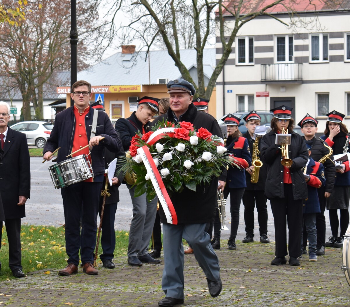 11 listopada w Dobrem zorganizowano obchody 104. Rocznicy Odzyskania Niepodległości przez Polskę.