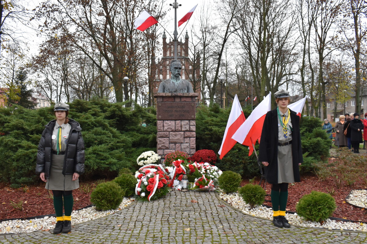 11 listopada w Dobrem zorganizowano obchody 104. Rocznicy Odzyskania Niepodległości przez Polskę.