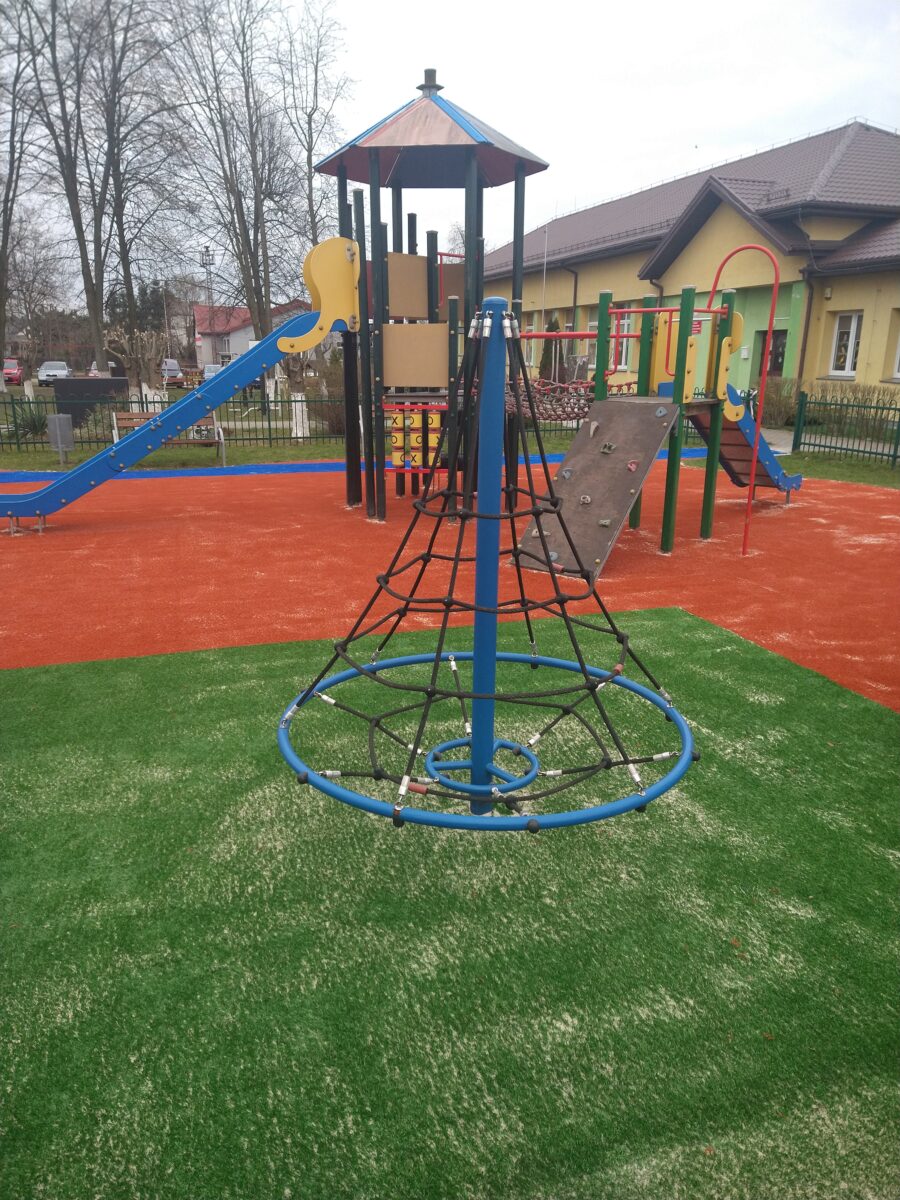 Zabawki na placu zabaw