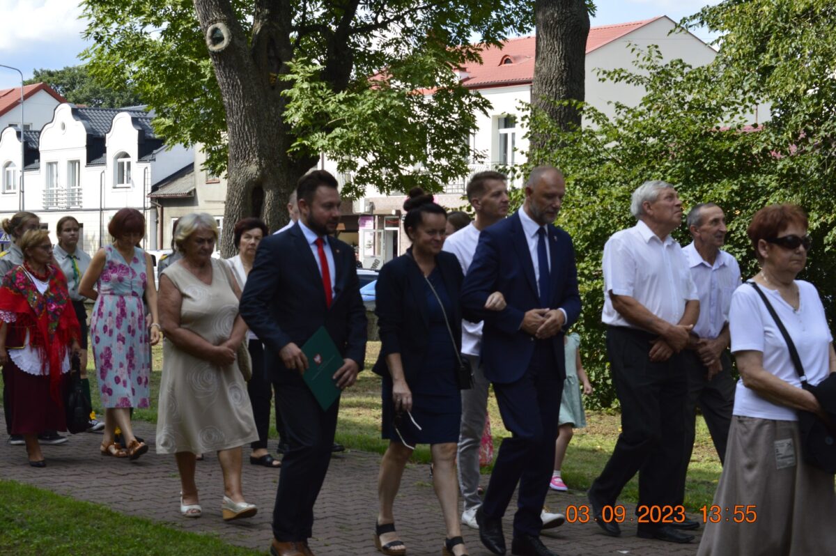 ludzie ulica korowod