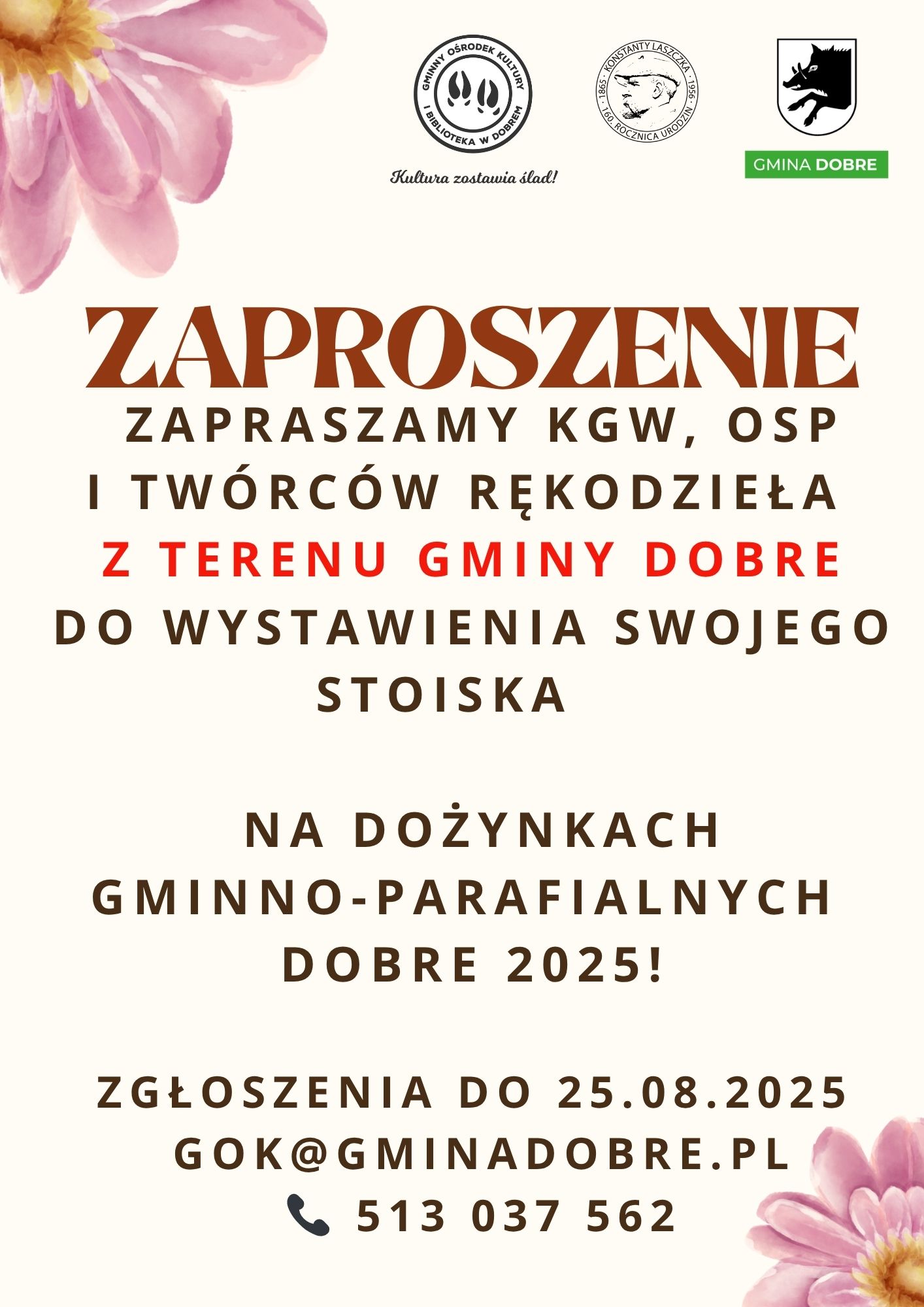 Zaproszenie na jasnym tle z różowymi kwiatami w rogach. Brązowy i czerwony tekst zachęca do wystawienia stoiska. Logo gminy na górze.